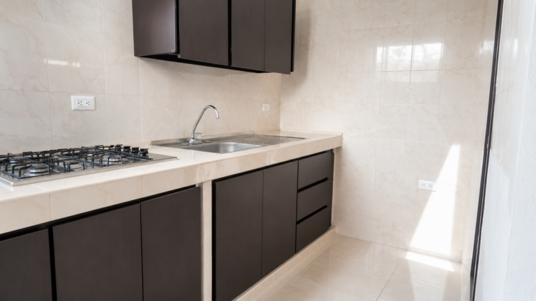 Apartamento en Venta en Brisas de los Álamos Cali | 57.60 m² | 3 habitaciones | 2 baños | 4 piso sin ascensor