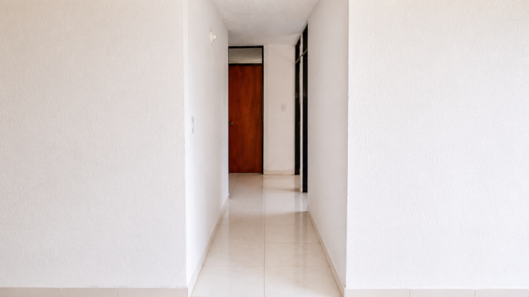 Apartamento en Venta en Brisas de los Álamos Cali | 57.60 m² | 3 habitaciones | 2 baños | 4 piso sin ascensor