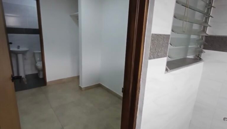 Apartamento en Venta en Santa Mónica, Cali | 143 m² | 3 Habitaciones | Amplios Espacios en Piso 10