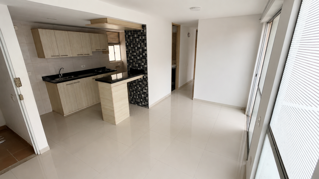 Apartamento en Arriendo en Ciudad Meléndez Cali | 3 alcobas, balcón | ascensor | administración incluida