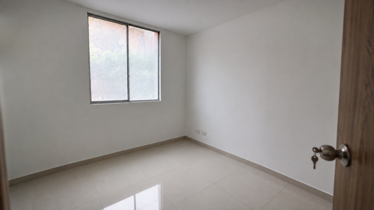 Apartamento en Arriendo en Ciudad Meléndez Cali | 3 alcobas, balcón | ascensor | administración incluida