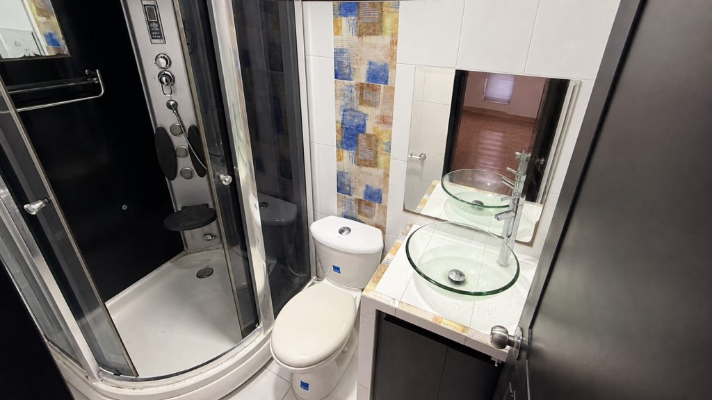 Apartamento Dúplex en Arriendo en El Departamental, Cali | 2 Habitaciones | 3 Baños | Estudio | Terraza Amplia | 1 Parqueadero