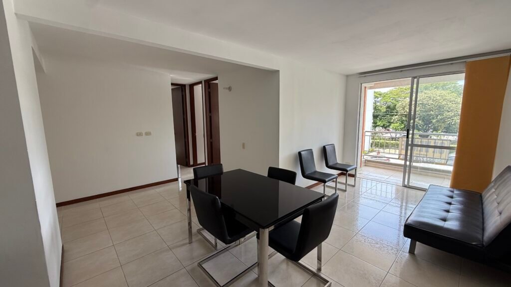 Apartamento en Arriendo en el Sur de Cali | 76,32 m² | 3 Habitaciones | 2 Balcones