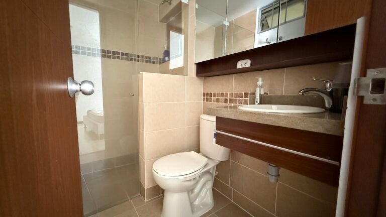 Apartamento en Arriendo en el Sur de Cali | 76,32 m² | 3 Habitaciones | 2 Balcones