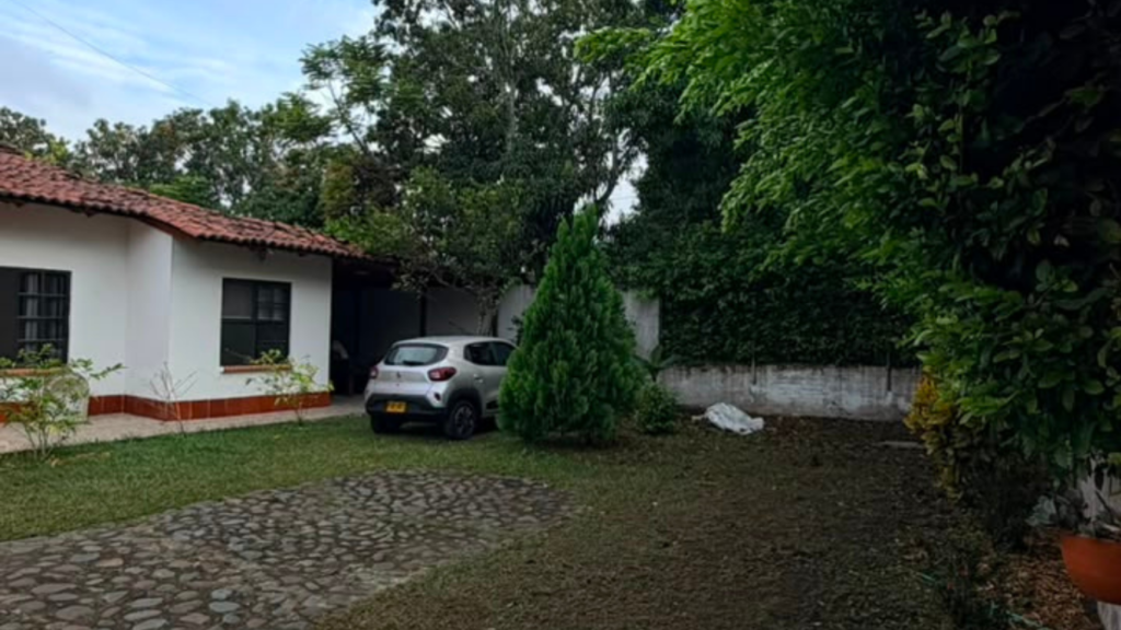 Casa en Venta en La Morada, Cali | 420 m² Construidos sobre Lote de 1.500 m²