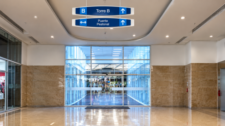 Isla Comercial en Venta en Centro Comercial La Estación Cali | 30 m² | 2.º Piso | Ubicación Estratégica