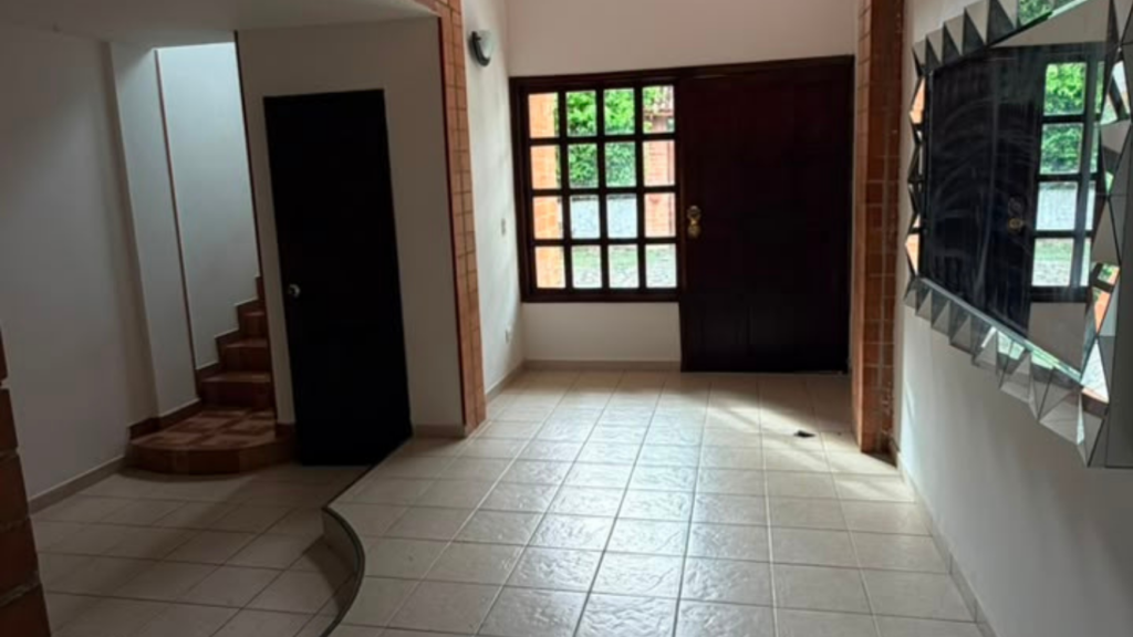 Casa en Venta en La Morada, Cali | 420 m² Construidos sobre Lote de 1.500 m²