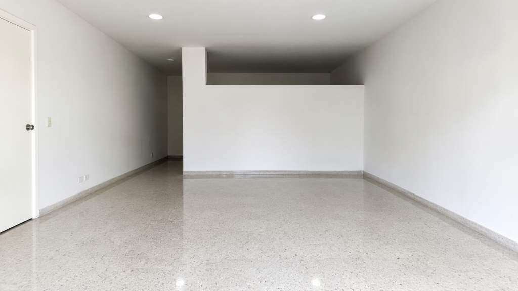 Local Comercial en Arriendo en La Primavera, Cali | 50 m² | Vía Principal | Alta Visibilidad