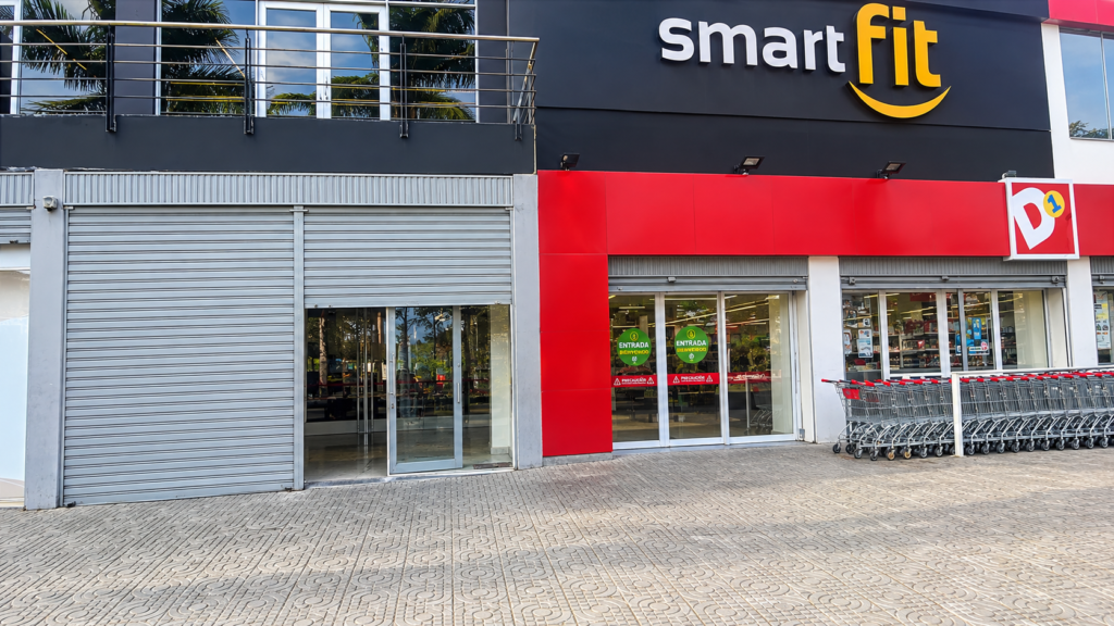 Local Comercial en Arriendo en La Primavera, Cali | 50 m² | Vía Principal | Alta Visibilidad