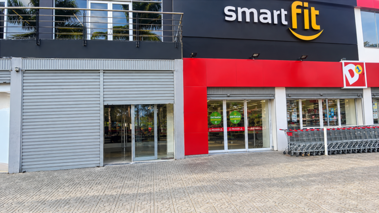 Local Comercial en Arriendo en La Primavera, Cali | 50 m² | Vía Principal | Alta Visibilidad