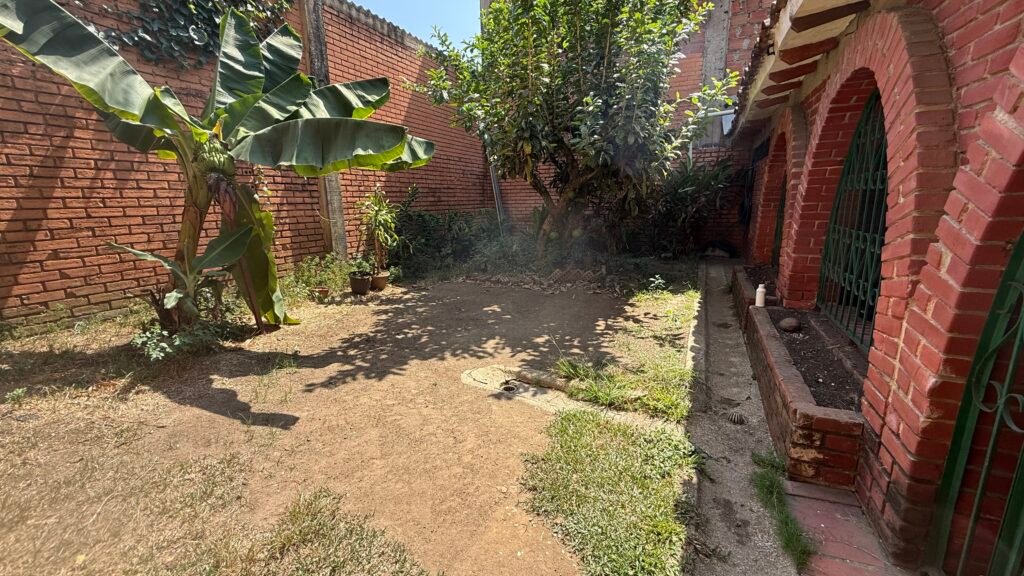 Casa en Arriendo en El Limonar, Cali | 250 m² Construidos, 4 Habitaciones | Uso Mixto