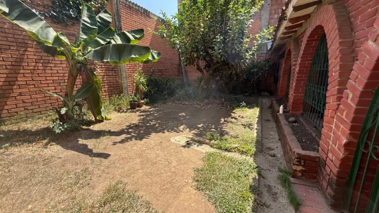 Casa en Arriendo en El Limonar, Cali | 250 m² Construidos, 4 Habitaciones | Uso Mixto