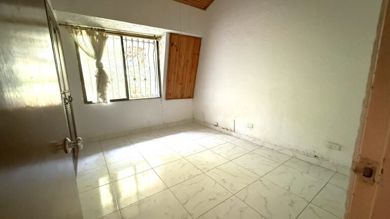Casa en Arriendo en El Limonar, Cali | 250 m² Construidos, 4 Habitaciones | Uso Mixto