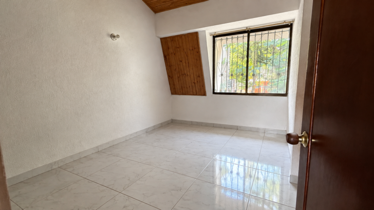 Casa en Arriendo en El Limonar, Cali | 250 m² Construidos, 4 Habitaciones | Uso Mixto