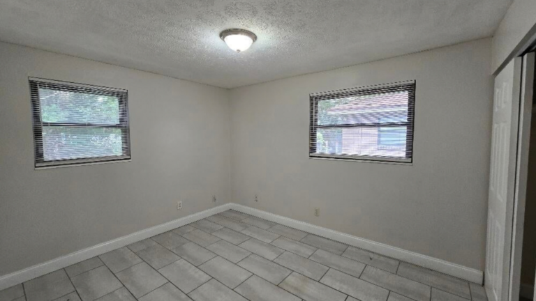 Casa en Venta en Longbranch, Jacksonville, Florida | 4 Habitaciones | Inversión Inmobiliaria en Estados Unidos