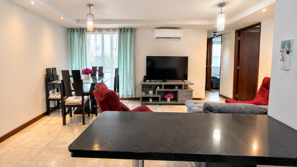 Apartamento Amoblado en Arriendo en Valle del Lili, Cali | 53 m² | 3 Habitaciones | Aire Acondicionado
