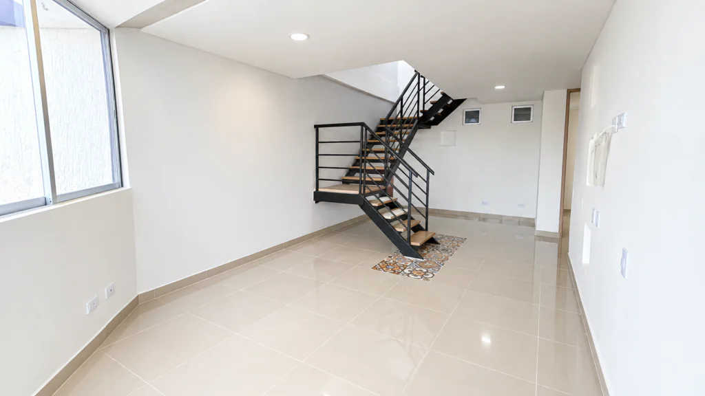 Penthouse Dúplex en Arriendo en Ciudad Jardín Cali | 182 m² | 3 Habitaciones | Vista Panorámica · Código AXX-PEN-00001