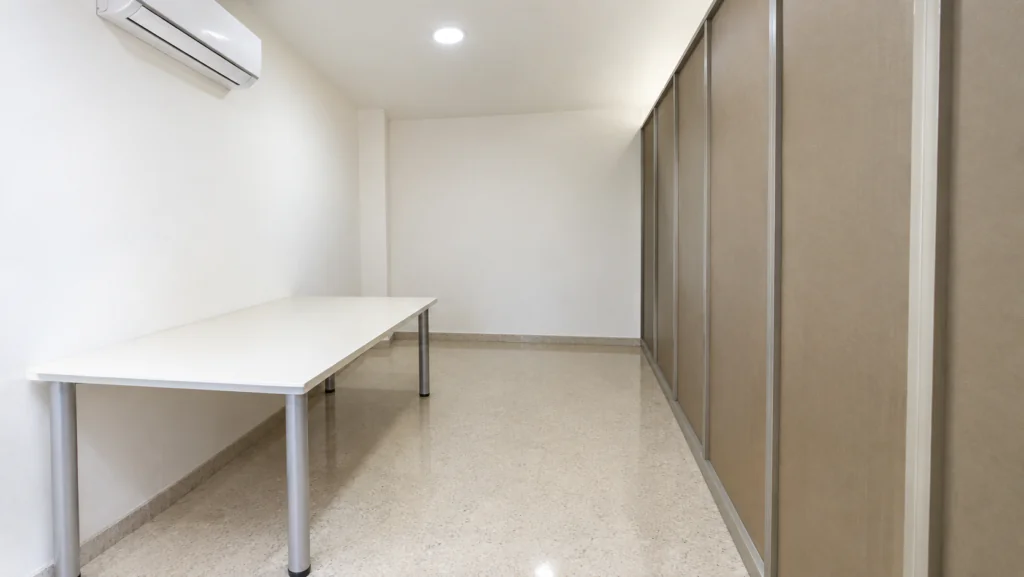 Local Comercial en Arriendo en La Primavera, Cali | 50 m² | Vía Principal | Alta Visibilidad · Código AXX-LOC-00002